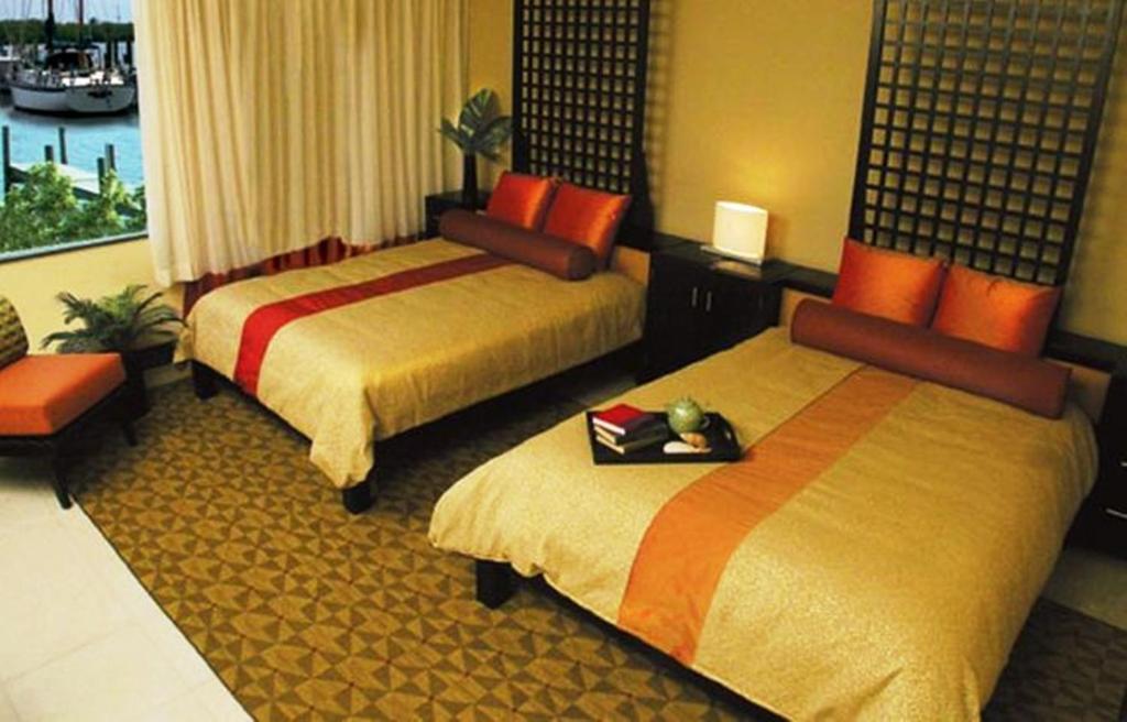 The Inn At Little Harbor Ruskin Room photo