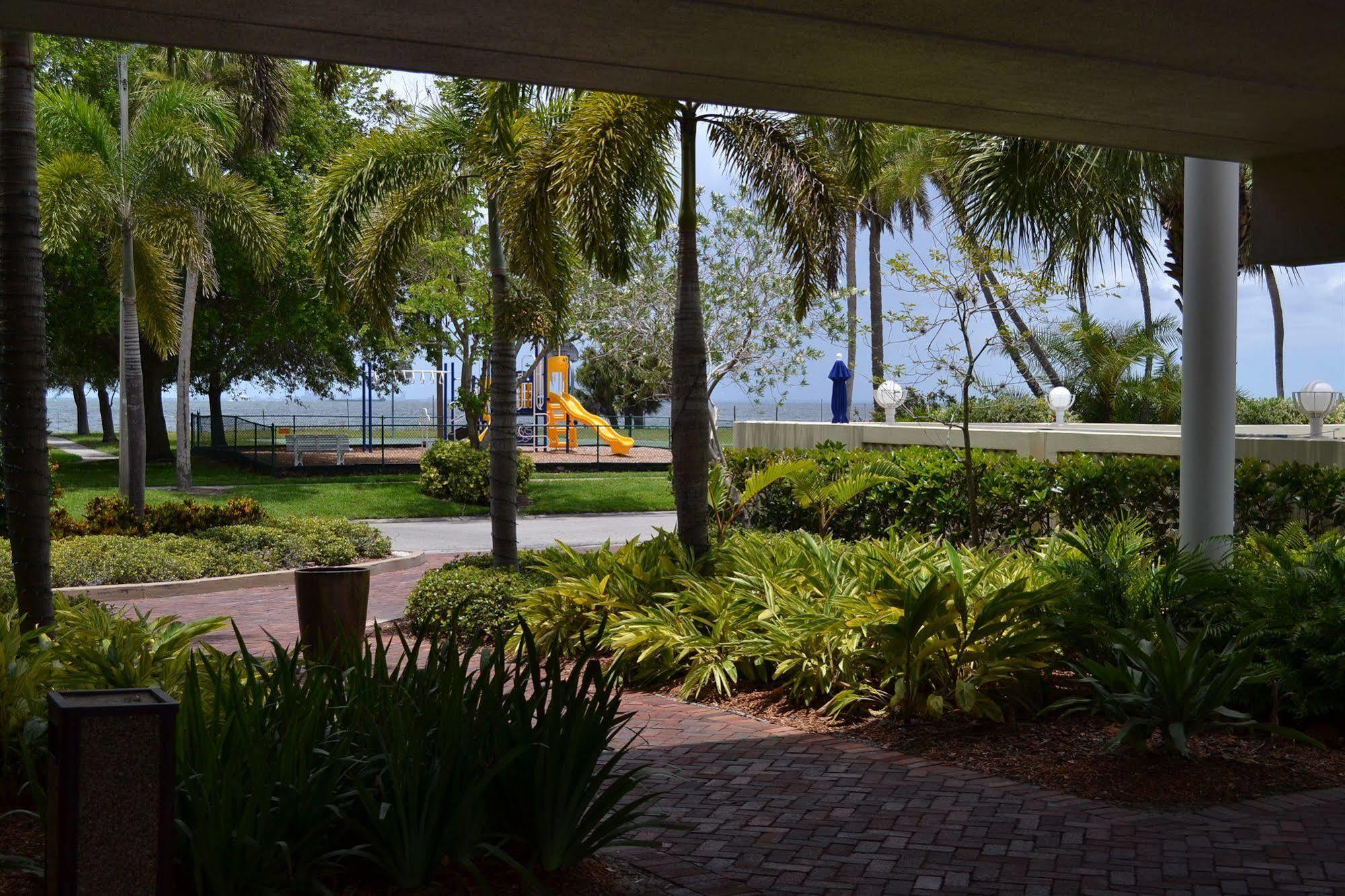 The Inn At Little Harbor Ruskin Exterior photo